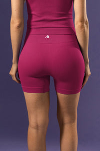 Vista frontal del Short Seamless Nara — comodidad sin costuras