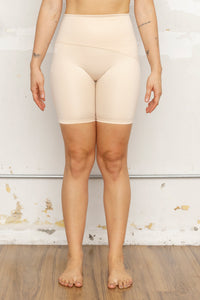 Short Biker Beige Aurora — Sin Marcas Frontales
