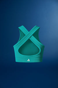 Liora Top Verde — Tiras Cruzadas y Soporte Deportivo